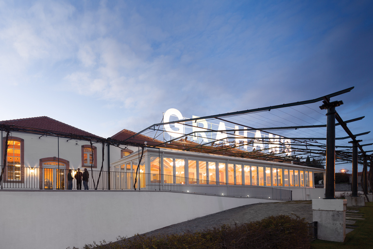 Porto: visite du Graham's Port Lodge avec dégustation de vins et accordsVisite en espagnol