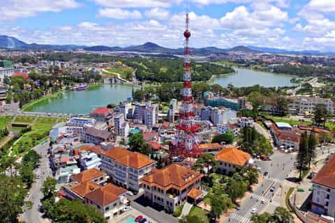 from nha trang luxury minibus transfer to da lat