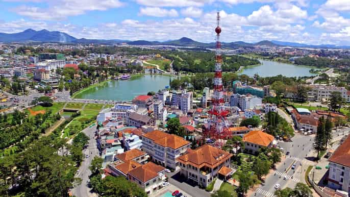from nha trang luxury minibus transfer to da lat