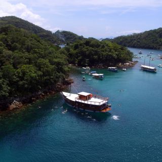 Rio de Janeiro: Ilha Grande with Boat Tour and Lunch