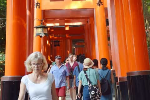 Kyoto: Fushimi Inari Taisha Shrine Guided Tour