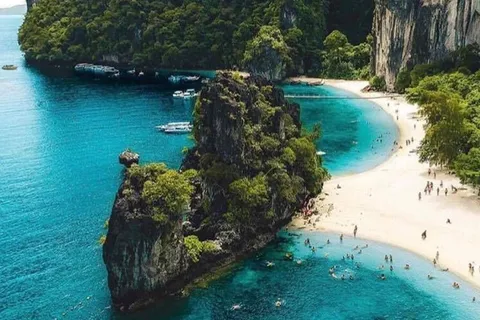 From Koh Yao Noi: Private Hong Islands Long-Tail Boat Tour