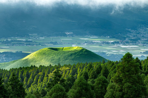 Fukuoka: Mt. Aso Volcano, Kusasenri & Grasslands Day Tour 7:40 Hakata Station Chikushi Exit Lawson Meetup