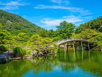 Takamatsu, gira privada personalizable con guía local - Housity