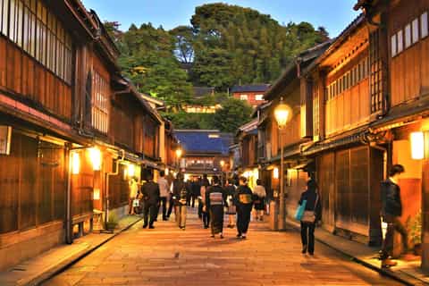 Kanazawa: Private Tour with Local Guide