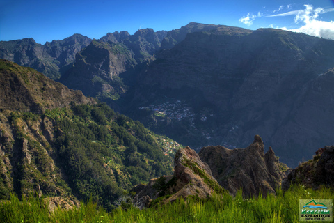 Madera: Half-Day Nun's Valley and Sea Cliff TourWycieczka z Pickup od Funchal