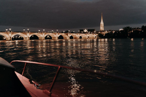 Bordeaux: Cruise on the Garonne with a meal