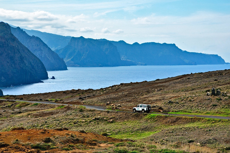 Madeira: Full-Day Jeep Tour en Levada WalkTour met Funchal Pickup