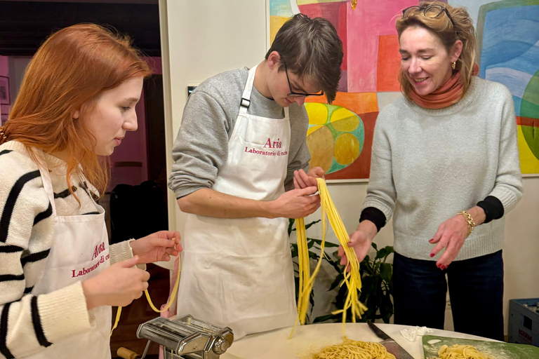 Rzym — warsztaty kulinarne w rzymskim domu w dzielnicy TrastevereRzym – warsztaty kulinarne w rzymskiej rezydencji w dzielnicy Trastevere