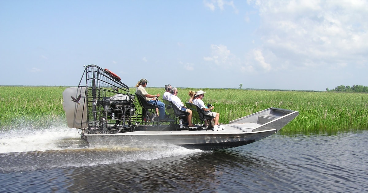 From New Orleans: Swamp Airboat, 2 Plantation Tours & Lunch | GetYourGuide