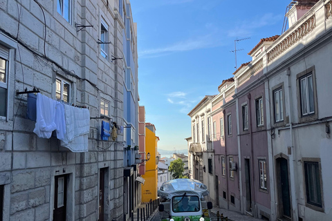 Tuk Tuk Lisbon : 3H00 Lisbon Charms3H00 - Charmes de Lisbonne : Tour en Tuk-Tuk