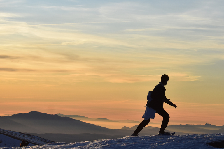 Sierra Nevada: Excursión con raquetas de nieveSenderismo con raquetas de nieve y traslado desde Granada