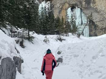 Canmore: 3-stündige Wandertour durch Canyons und Höhlenmalereien Canmore: 3-stündige Wandertour durch Canyons und Höhlenmalereien