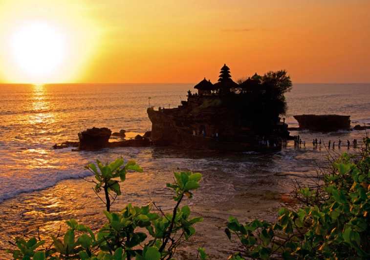 Bali: Taman Ayun and Tanah Lot Temple Sunset Tour
