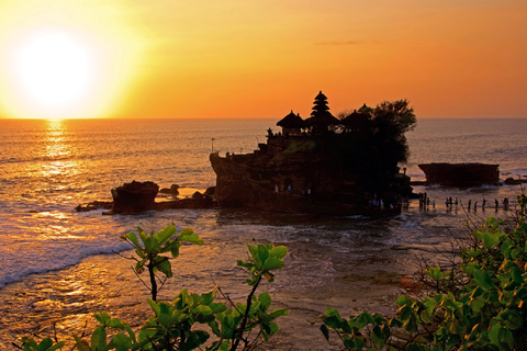 Bali: Taman Ayun and Tanah Lot Temple Sunset Tour Tour in English