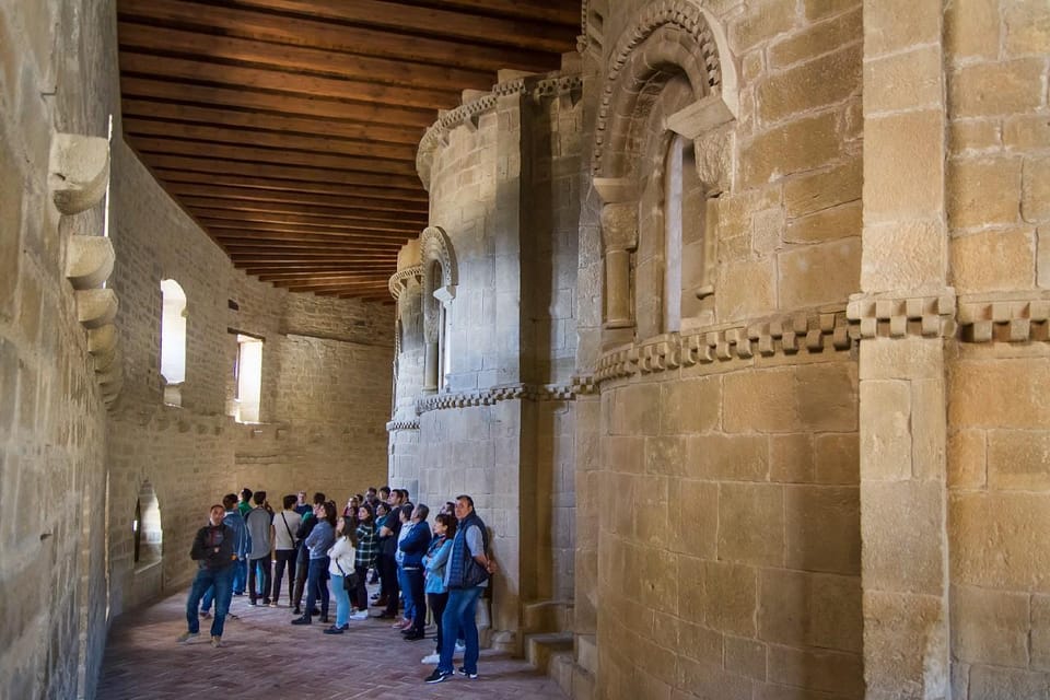 From San Sebastian, Pamplona City Tour - Hizvo
