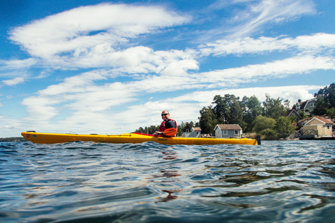 Sztokholm: Wycieczka kajakiem po archipelagu wysp i piknik na świeżym powietrzuPółdniowa wycieczka kajakowa z Outdoor Fika