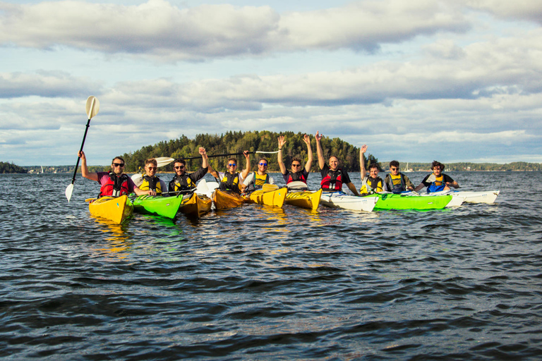 Sztokholm: Wycieczka kajakiem po archipelagu wysp i piknik na świeżym powietrzuPółdniowa wycieczka kajakowa z Outdoor Fika