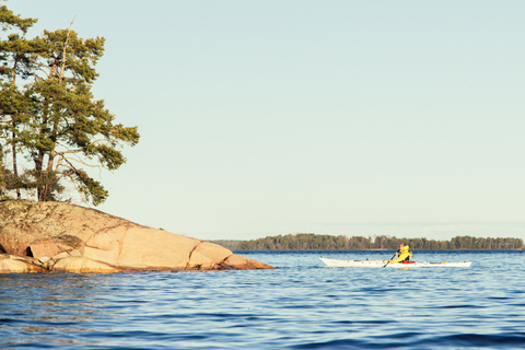 Sztokholm: Wycieczka kajakiem po archipelagu wysp i piknik na świeżym powietrzuPółdniowa wycieczka kajakowa z Outdoor Fika