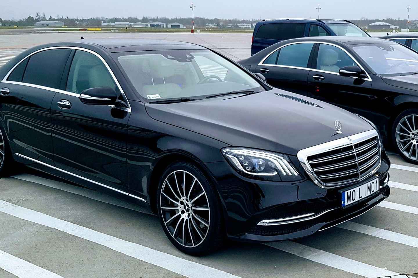 Warsaw: Chopin & Modlin Airport Transfers