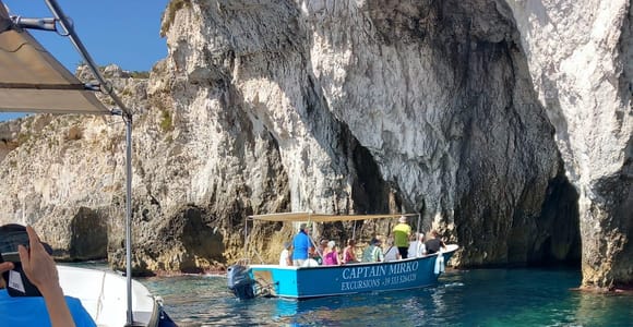 Syrakus: Bootstour mit Kapitän Mirko, Schnorcheln und Höhlen