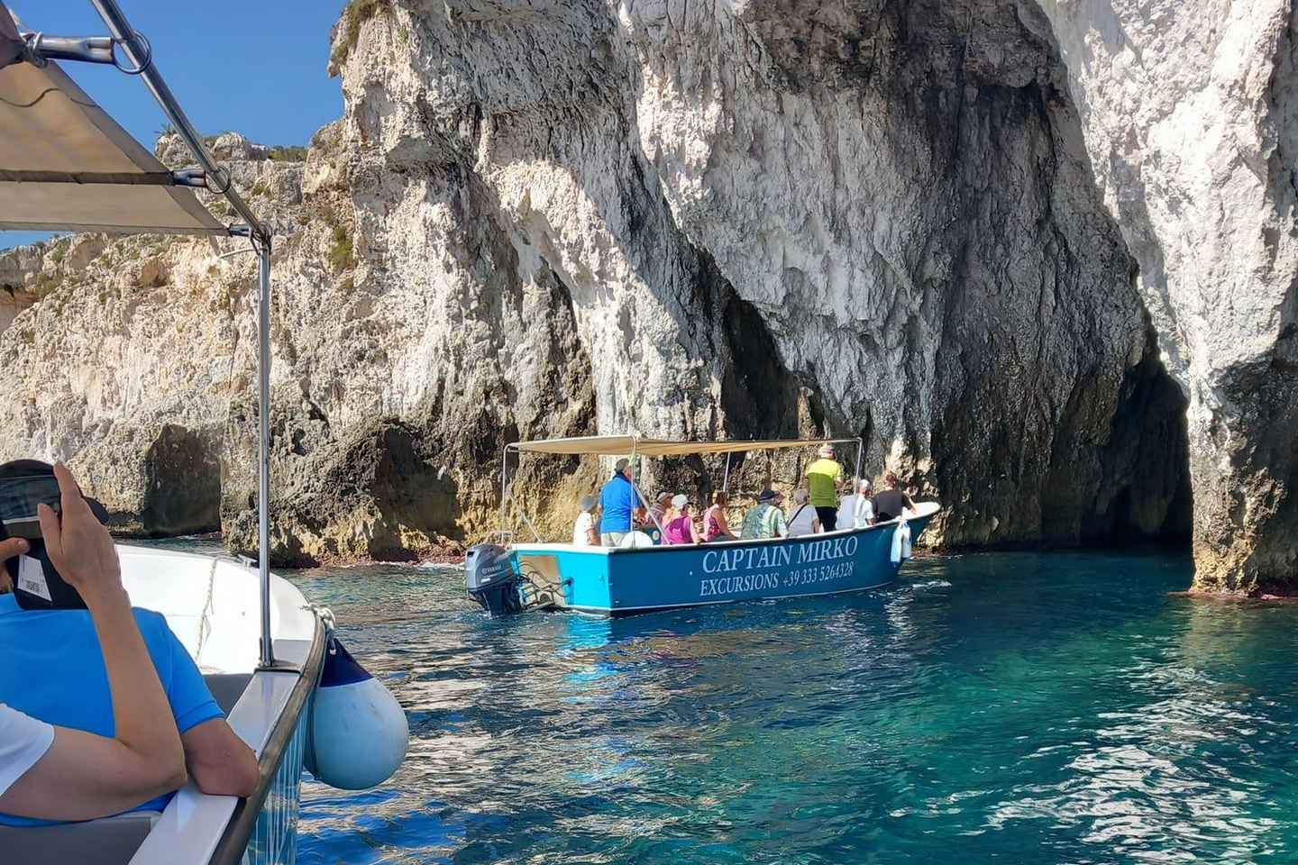 Syracuse: Boat Tour with Captain Mirko, Snorkeling & Caves