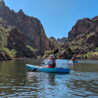Phoenix and Mesa: Self-Guided Kayak Trip on Saguaro Lake