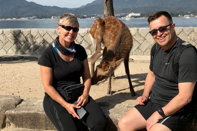 Privérondleiding met gids op het eiland Hiroshima en Miyajima7-uur durende rondleiding door de stad Hiroshima en het Miyajima-gebied