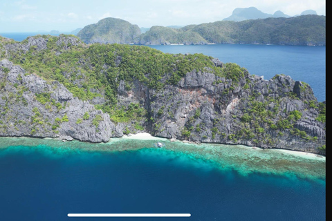 El Nido: Private Tour – Lagoons, Cave & Private Beach