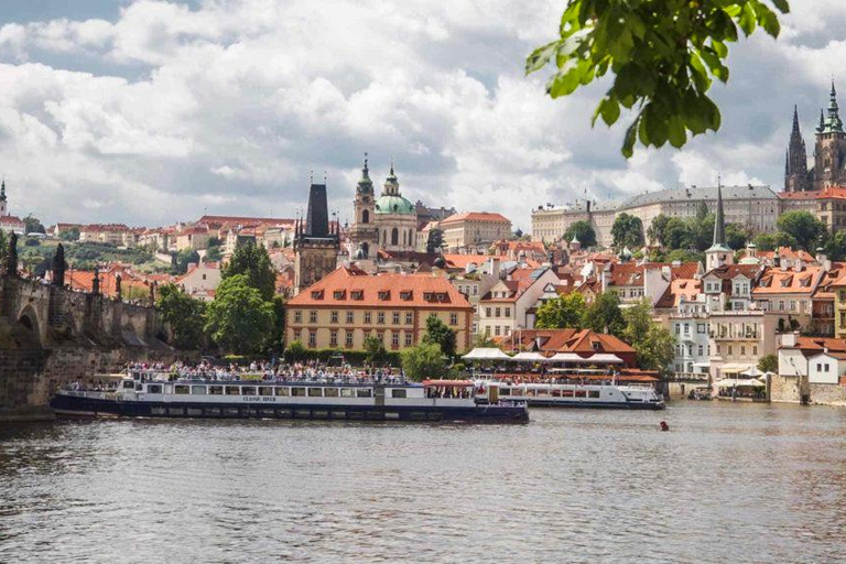Berlin: Prague VIP luxury Van Day Trip