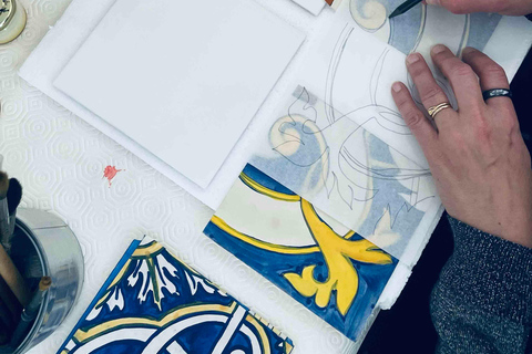 Paint Your Tile and Create Your Unique Piece in an Art Gallery in Lisbon Paint Your Own Tile and Create Your Unique Piece in an Art Gallery in Lisbon