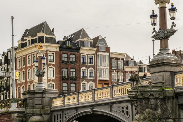 Amsterdam : Croisière sur les canaux en allemand avec boissons illimitéesCroisière sur le canal partagé