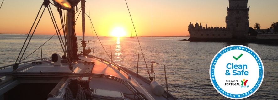 Lissabon: Bootsfahrt auf dem Tejo bei Sonnenuntergang