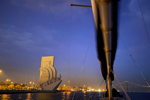 Lisbon: Sailing Tour by Night