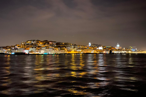 Lissabon: Segeltur på natten