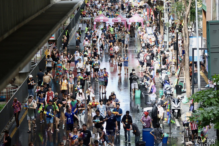 Bangkok: Songkran Water Festival April 13-15 Tour with Guide Bangkok: Songkran Water Festival Tour with Guide