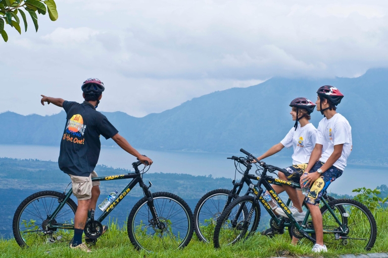 Bali: Mountainbiketour und Rafting mit Mittagessen