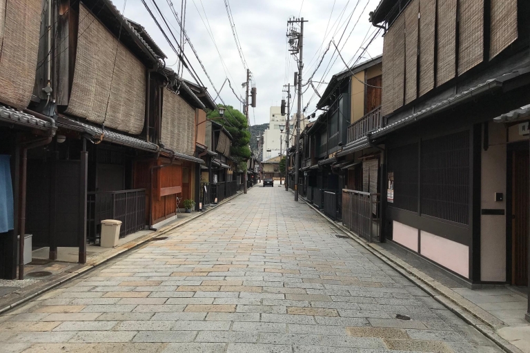 Kyoto: Geführte Wanderung mit Schloss Nijo und Schrein YasakaPrivate Tour