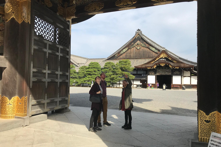 Kyoto: begeleide wandeltocht met kasteel Nijo en Yasaka-schrijnPrivétour