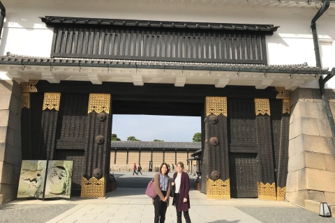 Kyoto: Guided Walking Tour with Nijo Castle & Yasaka Shrine Private Tour