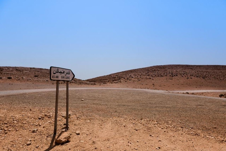 Ab Djerba: Tagestour zur Therme von Ksar Ghilane und Dörfer