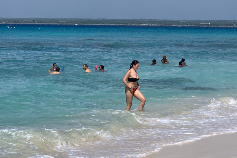 Desde Punta Cana: natación, navegación a vela y esnórquel en la isla CatalinaTour de snorkel