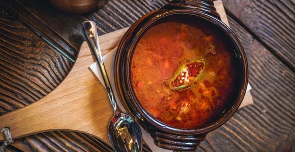Budapest: Óbuda Food & Wine Walk, 6+ Tastings & Pálinka
