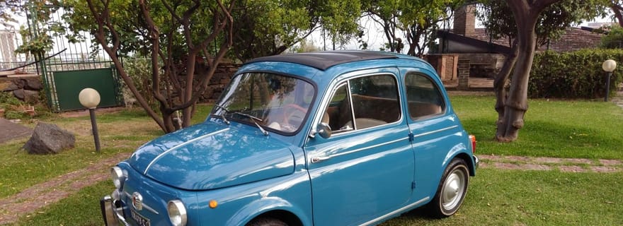 Depuis Catane : Tour de la Riviera des Cyclopes en voiture ancienne