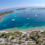 From Trogir: Blue Lagoon & 3 Islands Cruise with Fish Picnic