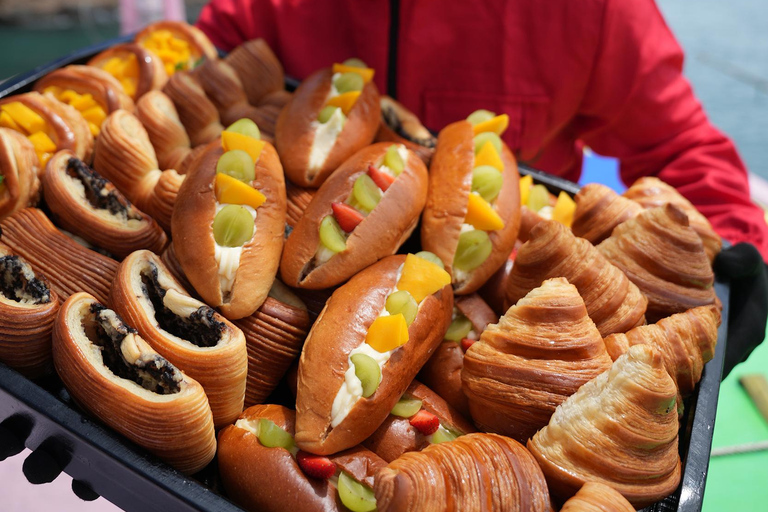 Nha Trang: Coral Reef Snorkeling and Floating Bar Party Join-in Tour & Mud Bath Experiences