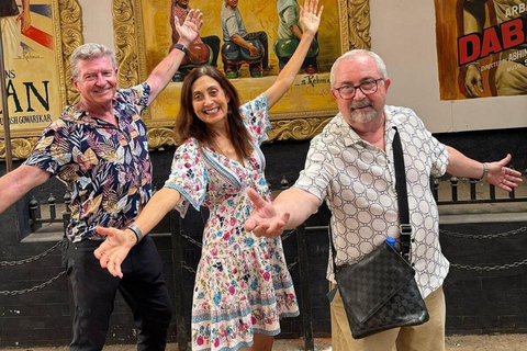 Mumbai: Private Bollywood Studio Tour & Indian Cooking Class Small Group Cooking Classes