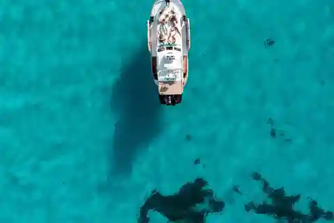 Ibiza: Full Day boat charter on Traditional Balearic Yacht