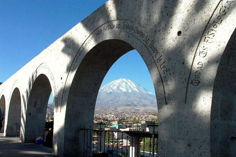 AREQUIPA: HALBTÄGIGE PANORAMISCHE STADTRUNDFAHRT