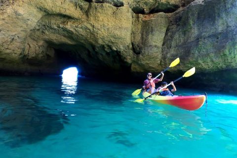Ab Portimão: Kajak-Tour zu den Benagil-Höhlen